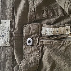 Lucky Brand sienna slim boyfriend fit size 2/26 100%cotton